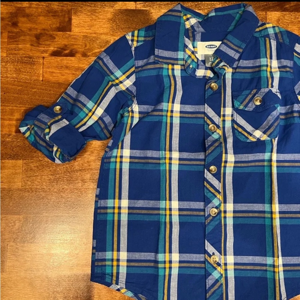 Boy’s Old Navy 4t Dress Shirt; Boys Blue 4t Long Sleeve Shirt; Boys 4t Plaid - Picture 6 of 8